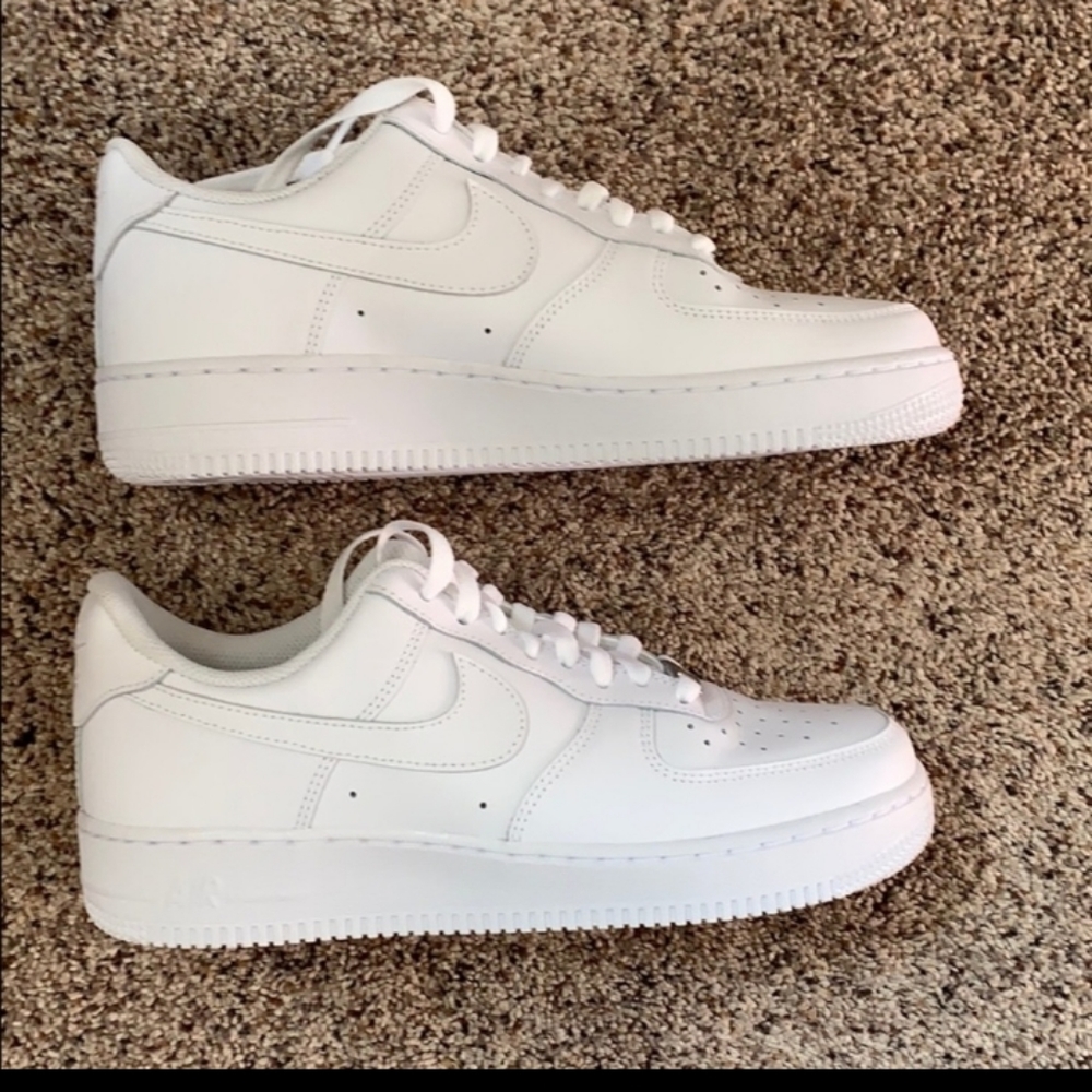 Women’s Nike Air Force 1 Size 10 NWOT